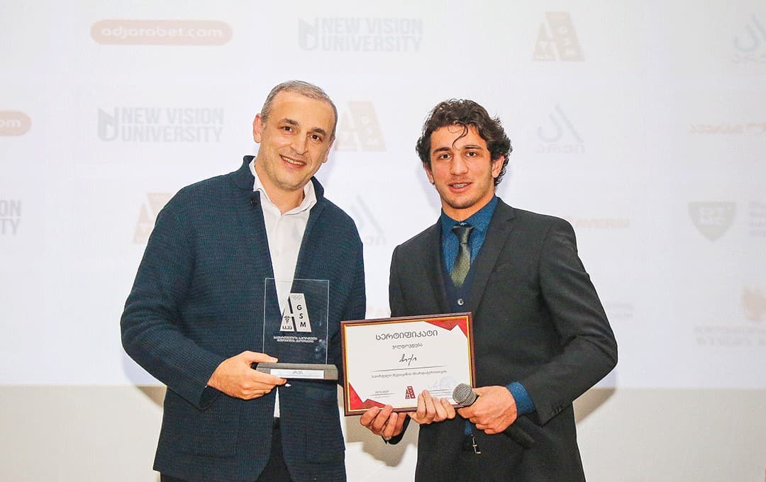 Archi was Awarded the Prize for Supporting Sports Medicine
